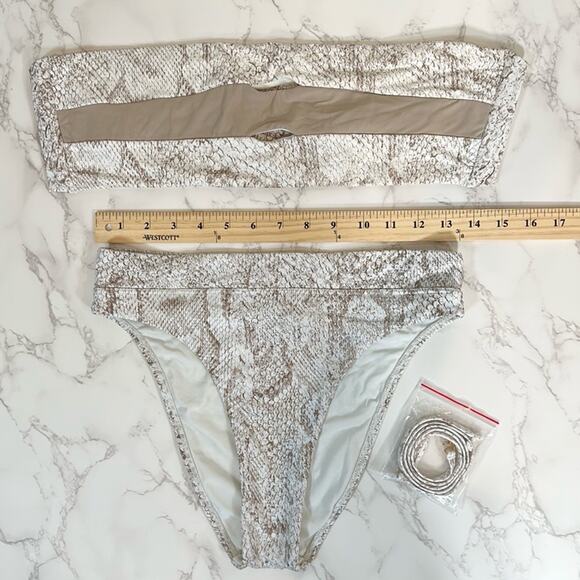 PilyQ Color Block Bandeau (D) and High Waist Cheeky Bikini Bottom (M) in Cobra - Picture 14 of 16